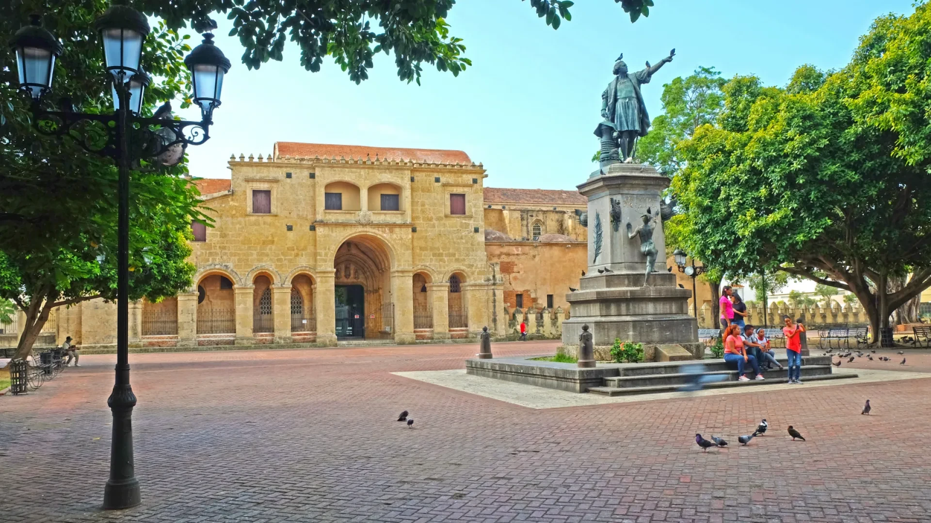 Santo Domingo Sightseeing Tour from La Romana, Bayahibe