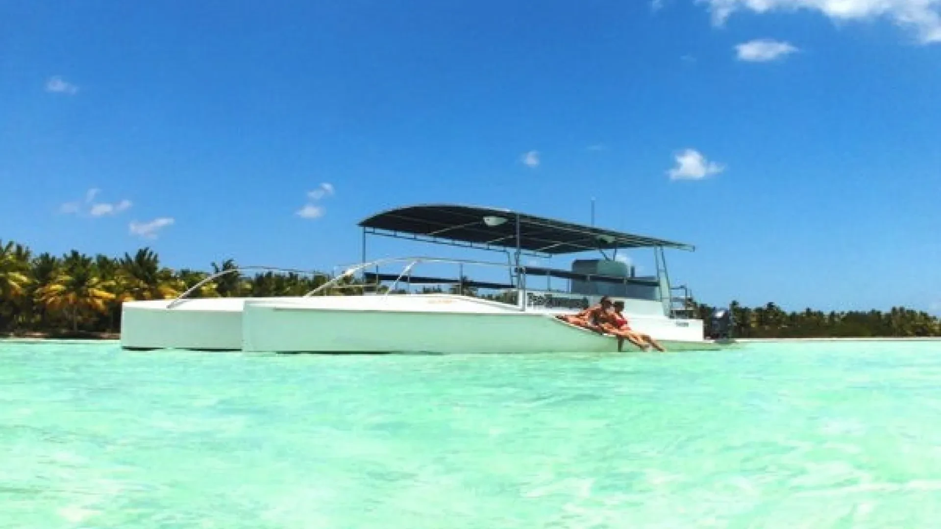 Catalina Island Private Motorized Catamaran Trip: 30 Person