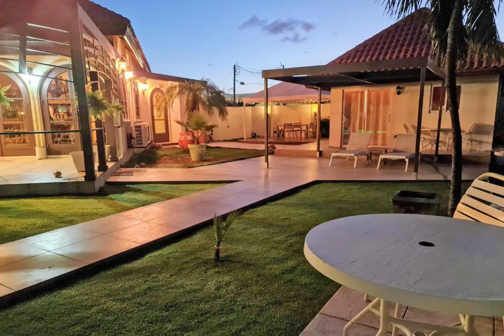 Budget-friendly place to stay in Aruba Sandpiper Beach Apartments