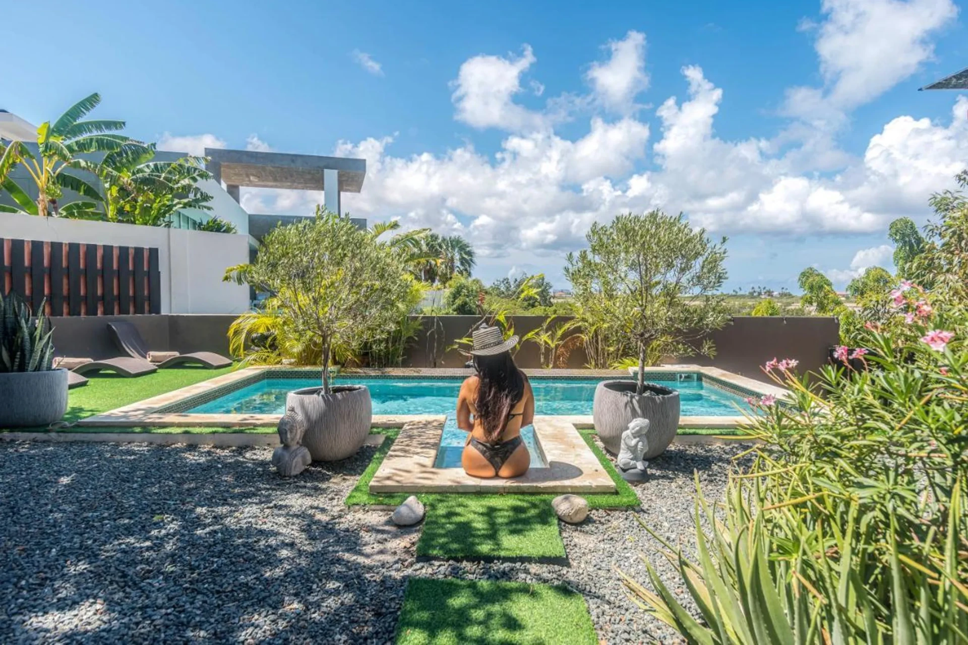 Budget hotel Aruba Lama y Solo