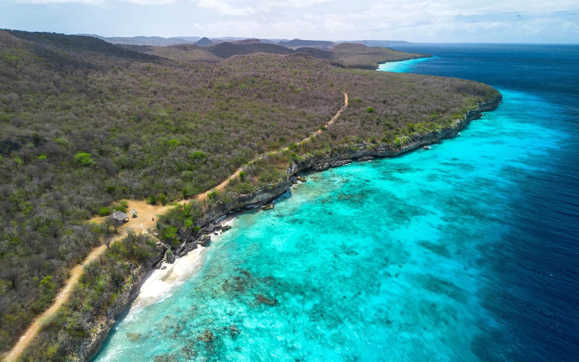 Hiking to Boka Hulu Curacao