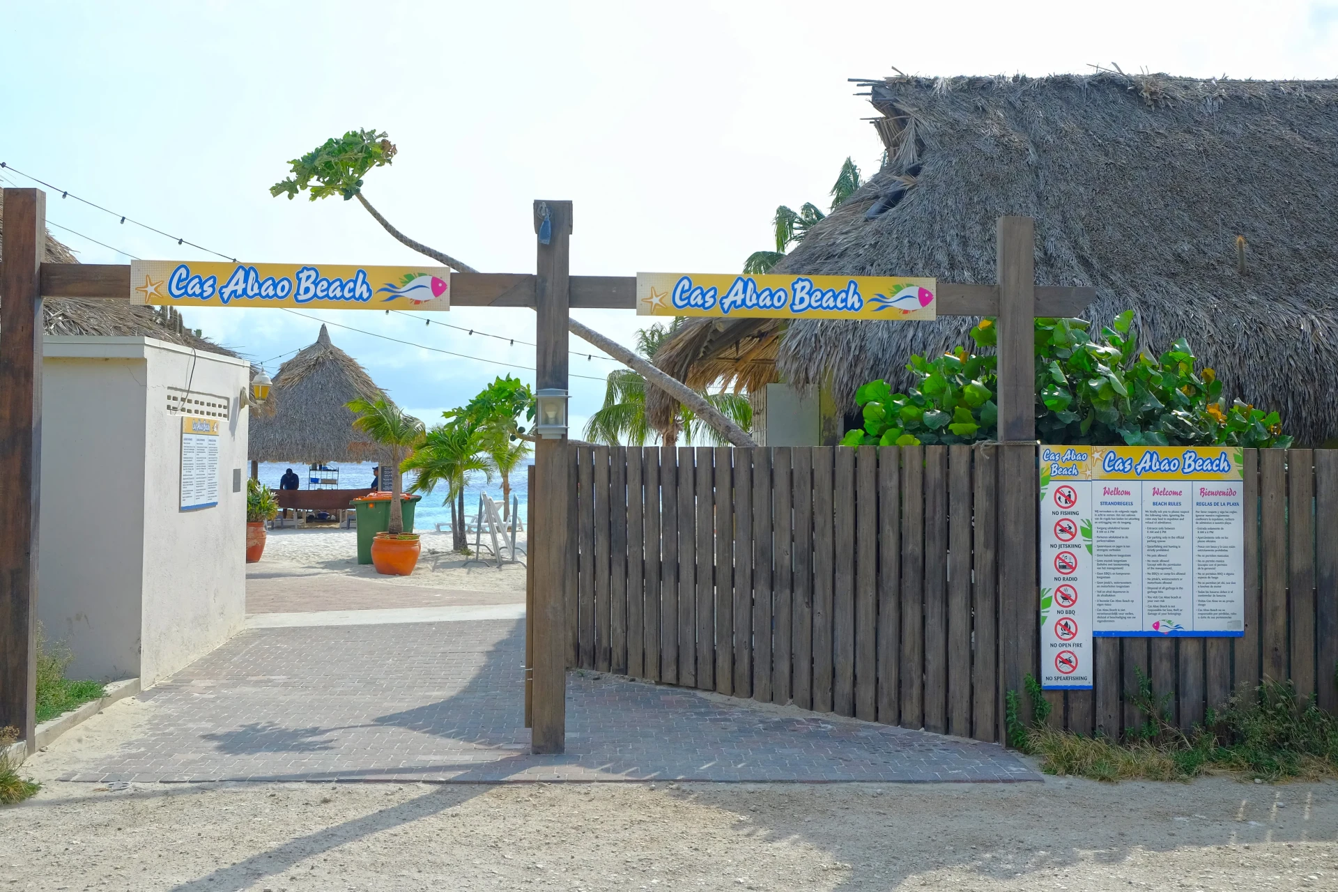 Cas Abao Beach Curacao entrance
